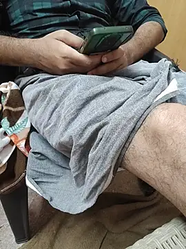 Snapshot of smgrtamil chatting on 01-15-26, 09:56 smgrtamil online show from 01-15-26, 09:56