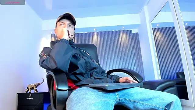 Bastthianxxx online show from 12-18-25, 07:40