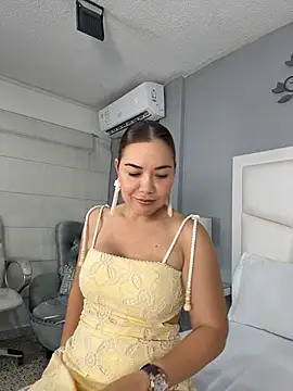 AnnaJaimes online show from 04-09-26, 11:55