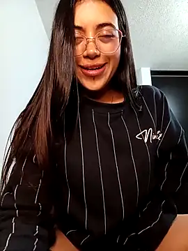 Violett  Rose online show from 12-15-25, 02:06