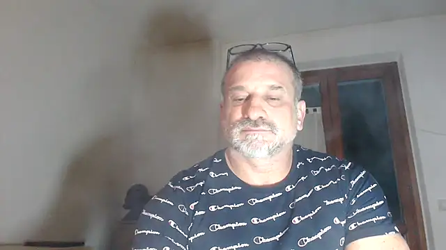 Snapshot of Mauro7788 chatting on 02-21-26, 06:32 Mauro7788 online show from 02-21-26, 06:32