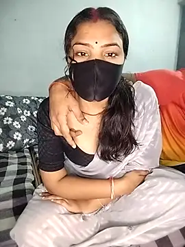 hotty ragini online show from 12-14-25, 08:42