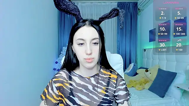 Miss  Linn online show from 01-12-26, 10:22