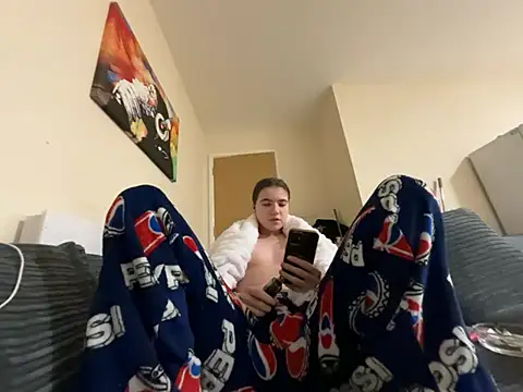 Snapshot of lucyx_xx chatting on 02-15-26, 08:41 lucyx xx online show from 02-15-26, 08:41