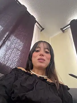 Mia fiire online show from 02-24-26, 07:15