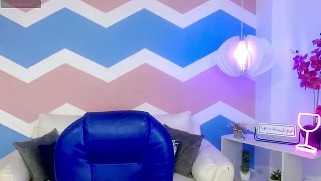 zahira1 online show from 12-04-25, 05:23