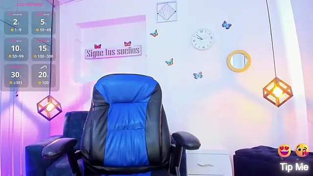 Hot Darliing online show from 01-16-26, 02:54