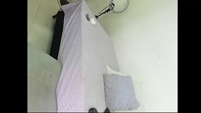 Snapshot of violetaebony chatting on 02-22-26, 08:32 violetaebony online show from 02-22-26, 08:32