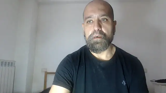 Snapshot of AMIRDIB2025 chatting on 05-08-26, 09:57 AMIRDIB2025 online show from 05-08-26, 09:57
