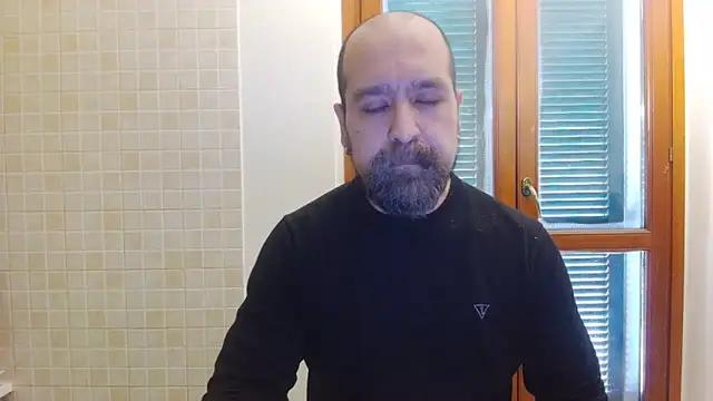 Snapshot of AMIRDIB2025 chatting on 04-30-26, 02:35 AMIRDIB2025 online show from 04-30-26, 02:35