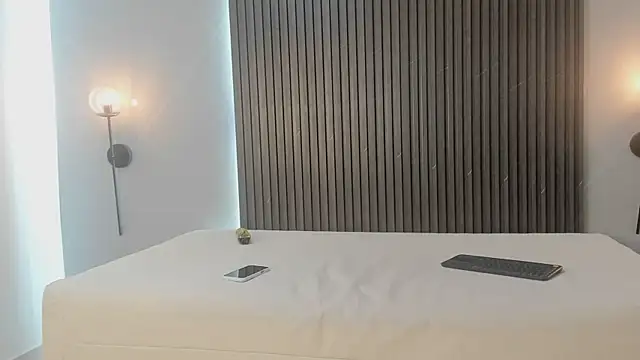 Snapshot of evony_becker_ chatting on 12-22-25, 11:32 evony becker online show from 12-22-25, 11:32