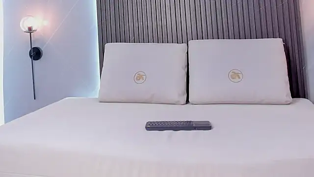 Snapshot of evony_becker_ chatting on 12-18-25, 11:14 evony becker online show from 12-18-25, 11:14