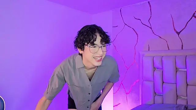 SthepanodiMonaco online show from 03-10-26, 03:32