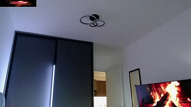 Snapshot of RachelCamp chatting on 12-13-25, 09:21 RachelCamp online show from 12-13-25, 09:21