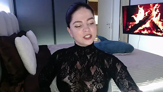 Snapshot of RachelCamp chatting on 06-15-26, 09:25 RachelCamp online show from 06-15-26, 09:25