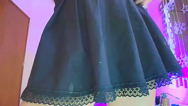 Snapshot of Doll_Dollys_ chatting on 03-15-26, 04:30 Doll Dollys online show from 03-15-26, 04:30