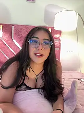 Snapshot of Dafne_se chatting on 04-21-26, 01:42 Dafne se online show from 04-21-26, 01:42