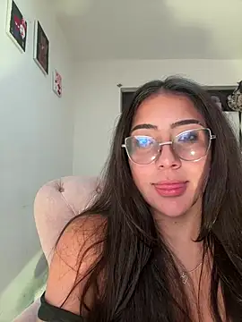 Snapshot of Dafne_se chatting on 06-11-26, 02:53 Dafne se online show from 06-11-26, 02:53