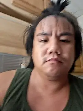 Snapshot of Spunpersuasion chatting on 11-28-25, 10:15 Spunpersuasion online show from 11-28-25, 10:15