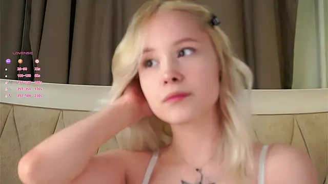 AunclreaVache online show from 02-15-26, 02:16