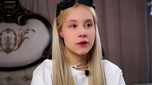 AunclreaVache online show from 03-04-26, 02:19