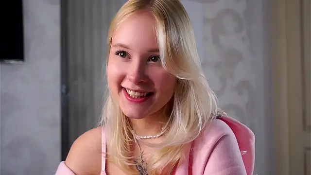 AunclreaVache online show from 02-19-26, 03:47