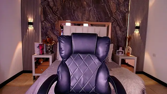 Snapshot of Caroline_foster1 chatting on 01-12-26, 12:12 Caroline foster1 online show from 01-12-26, 12:12