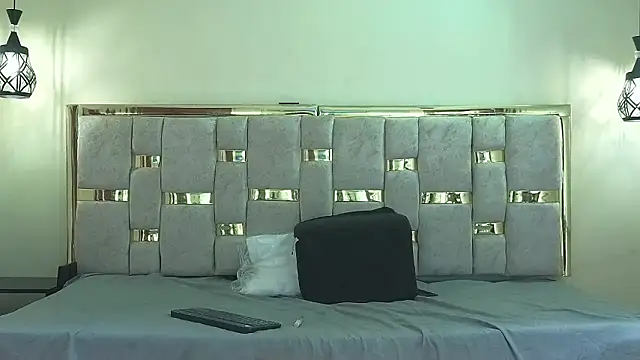 Snapshot of _Caroline34 chatting on 01-17-26, 10:41 Caroline34 online show from 01-17-26, 10:41