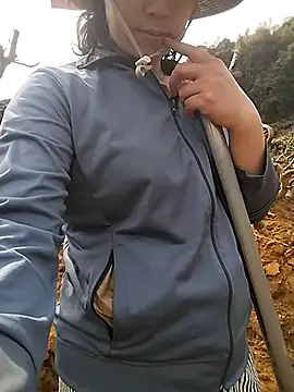 Alibabapi online show from 03-26-26, 02:21