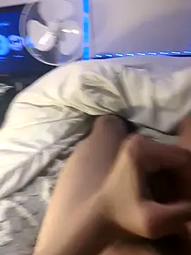 bbcgirthy online show from 03-08-26, 11:08