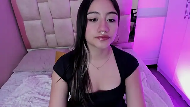 Snapshot of Nana__S chatting on 02-12-26, 03:06 Nana S online show from 02-12-26, 03:06