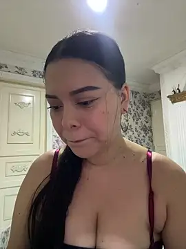 Snapshot of sweet_ruby_ chatting on 05-19-26, 02:18 sweet ruby online show from 05-19-26, 02:18