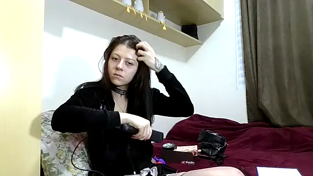 GabriellaManhas online show from 05-13-26, 12:06