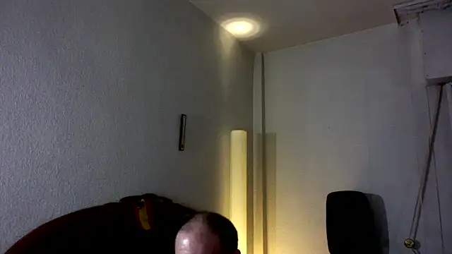Snapshot of spartan24cm chatting on 08-04-26, 03:44 spartan24cm online show from 08-04-26, 03:44