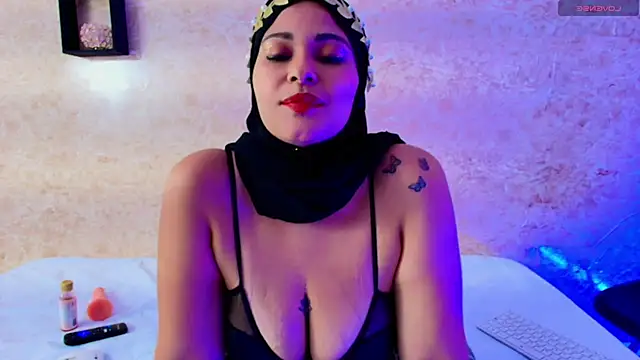 hafsa ali online show from 12-05-25, 12:37