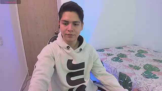 Asta YunoXXX online show from 02-15-26, 07:57