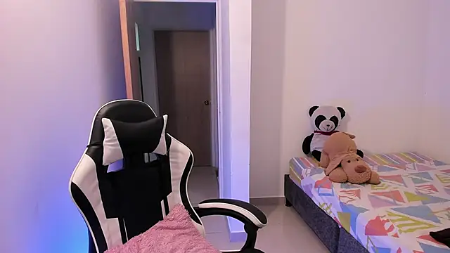 Asta YunoXXX online show from 03-27-26, 08:26