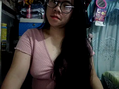 xxdreamgirl69 online show from 04-04-26, 07:42