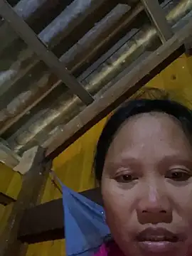 Snapshot of LeoPet2x chatting on 12-02-25, 01:06 LeoPet2x online show from 12-02-25, 01:06