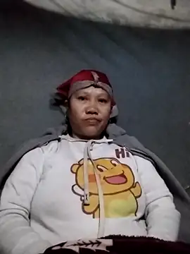 Snapshot of LeoPet2x chatting on 01-06-26, 08:24 LeoPet2x online show from 01-06-26, 08:24