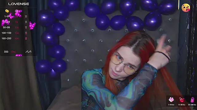 Emily Kente online show from 12-04-25, 01:04