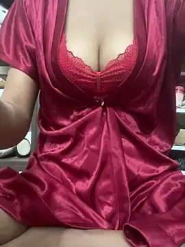 Snapshot of Namratajainn chatting on 05-12-26, 08:15 Namratajainn online show from 05-12-26, 08:15