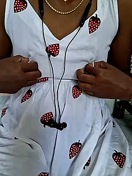 Snapshot of Tamil_Laksh chatting on 02-03-26, 06:33 Tamil Laksh online show from 02-03-26, 06:33