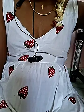 Snapshot of Tamil_Laksh chatting on 03-11-26, 06:07 Tamil Laksh online show from 03-11-26, 06:07