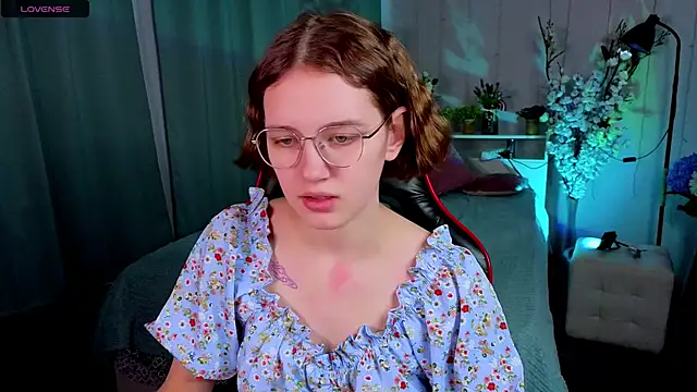 Snapshot of Mia_Mooore chatting on 02-26-26, 01:33 Mia Mooore online show from 02-26-26, 01:33