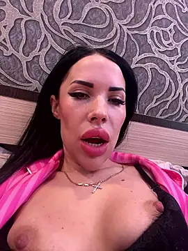 Snapshot of Sweet_little_gir chatting on 01-07-26, 09:14 Sweet little gir online show from 01-07-26, 09:14