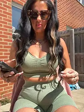 Lolaxox  online show from 04-24-26, 11:56