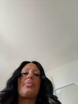 Lolaxox  online show from 03-05-26, 12:13