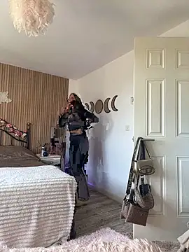 Lolaxox  online show from 03-21-26, 04:00