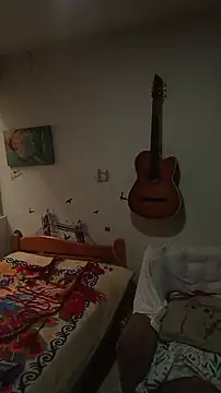 Emma Everett online show from 12-20-25, 12:52